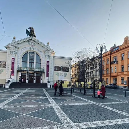 Appartement Moderni Vedle Divadla - Netflix, Wi-fi Zdarma *