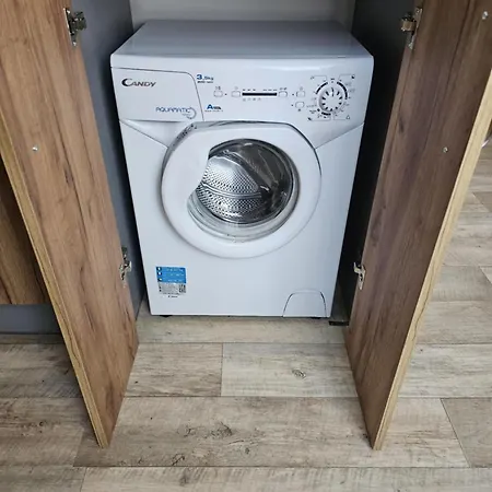 Moderni Vedle Divadla - Wi-fi Zdarma - #homevibes52 Διαμέρισμα *